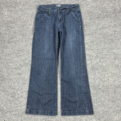 Old navy the - old, wide